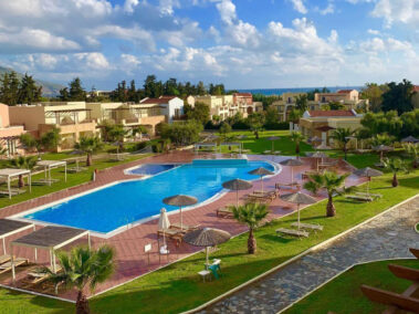 24 xenodoxeio pilot beach kriti per 10