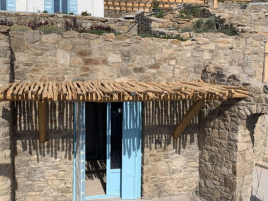 31 xoulakia mykonos per 11