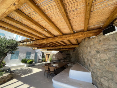 31 xoulakia mykonos per 17